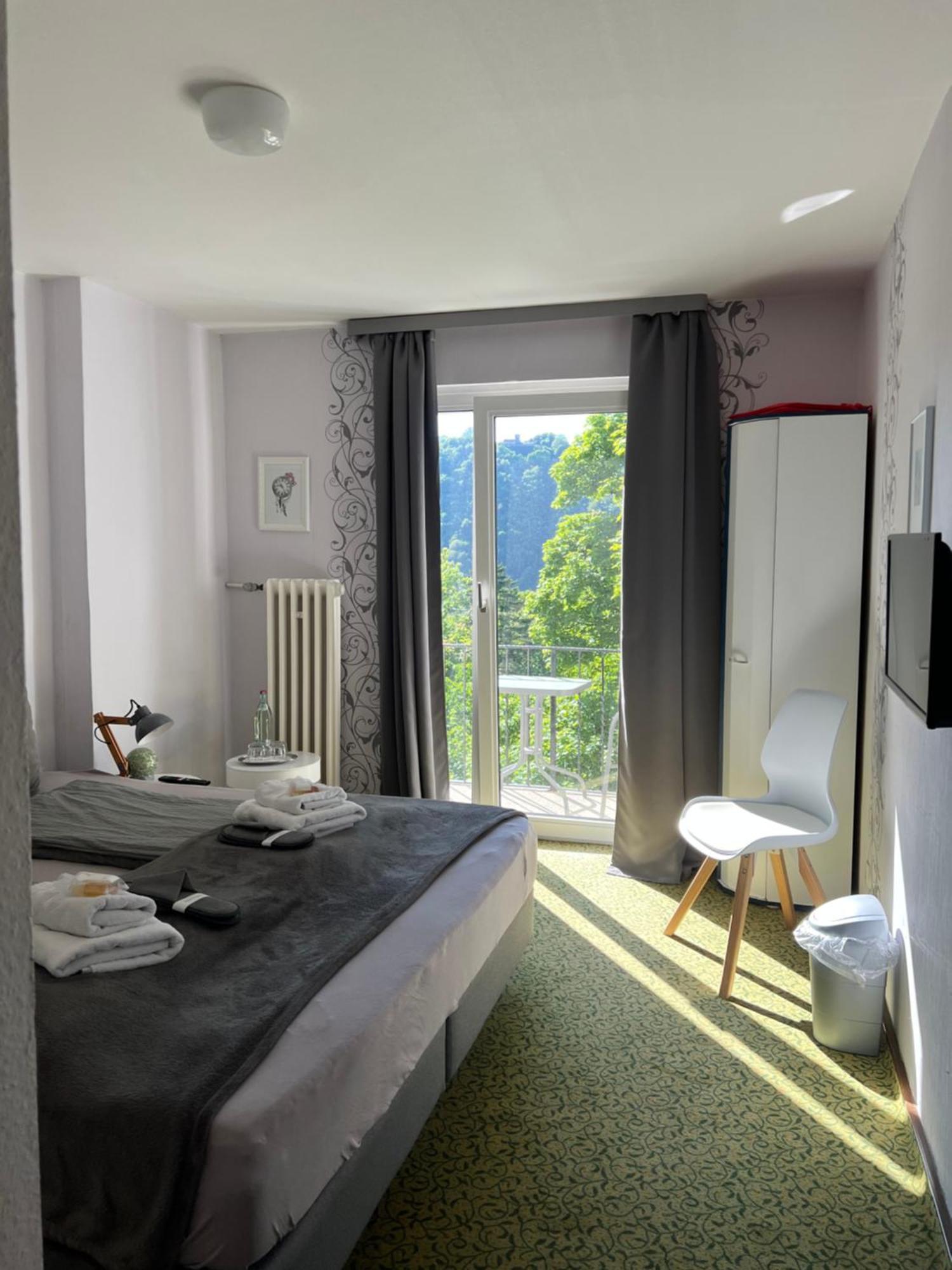 Pension Villa Pangea 巴特劳特堡 外观 照片